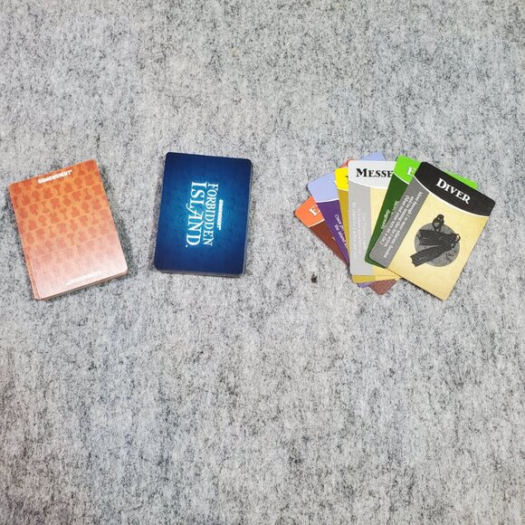 Gamewright Forbidden Island Board Game 2-4 players 30 minutes Age 10+ - Picture 6 of 6